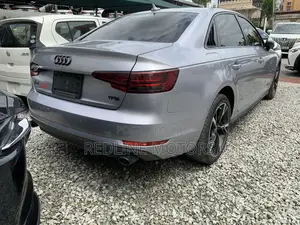 Audi A4 2.0T Premium FWD 2017 Silver