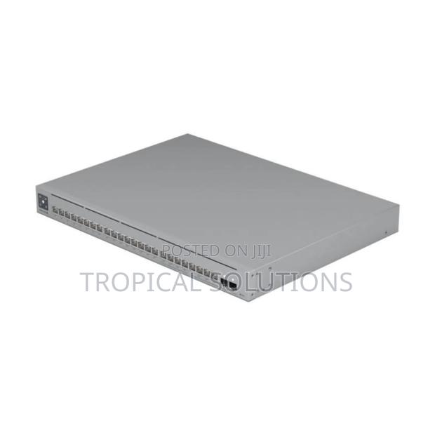 Usw-Pro-Max-24-Poe Ubiquiti 24 Port Pro Max Switch - thumbnail 2