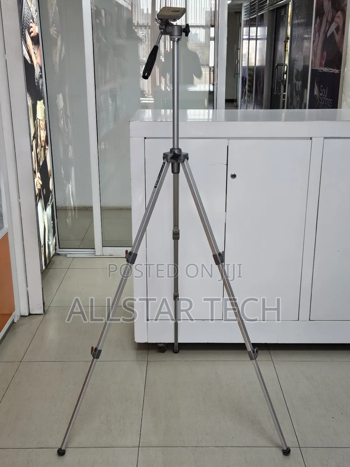 Velbon Ve-3 Professional Aluminum Tripod