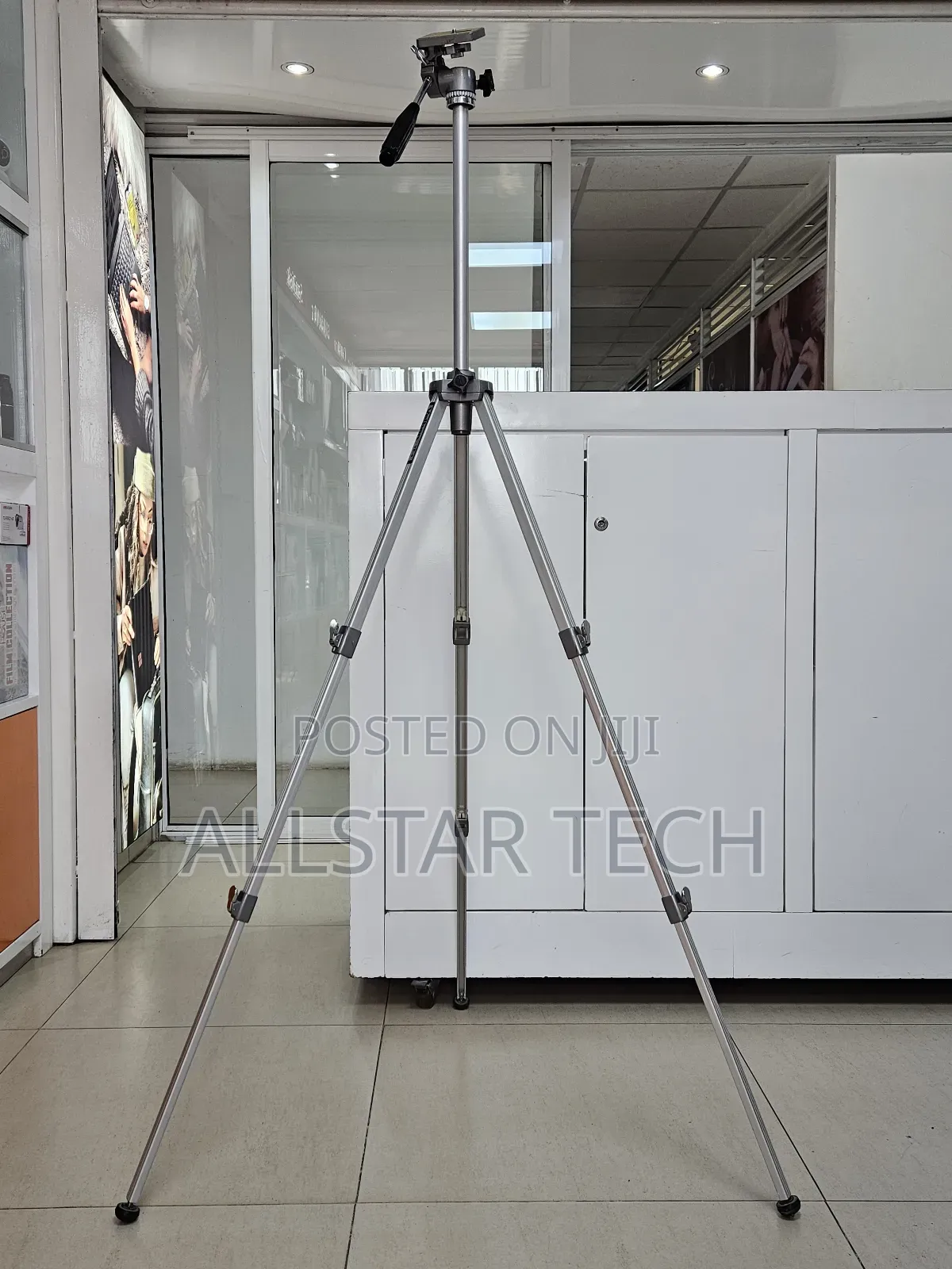 Velbon Ve-3 Professional Aluminum Tripod