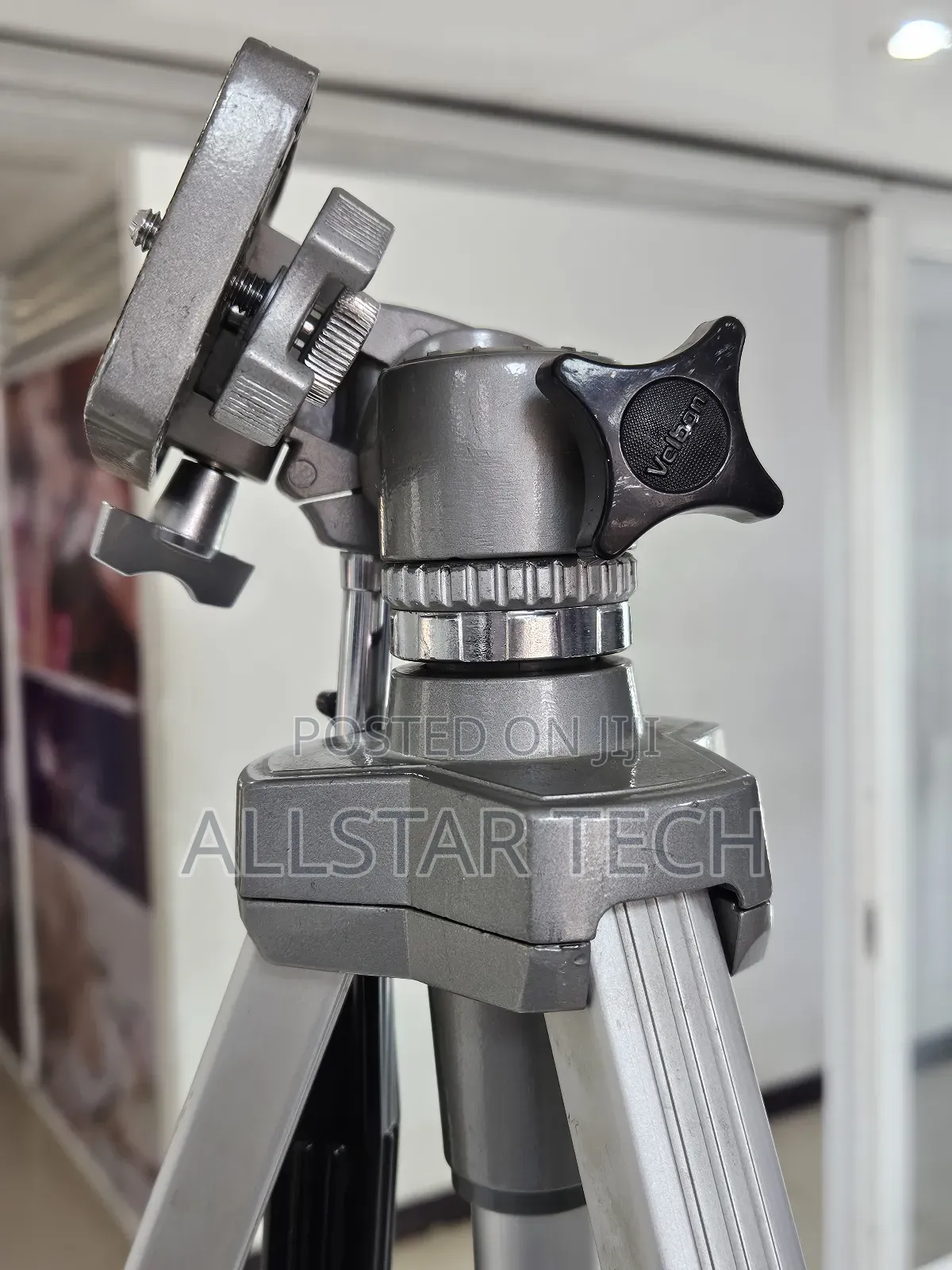 Velbon Ve-3 Professional Aluminum Tripod