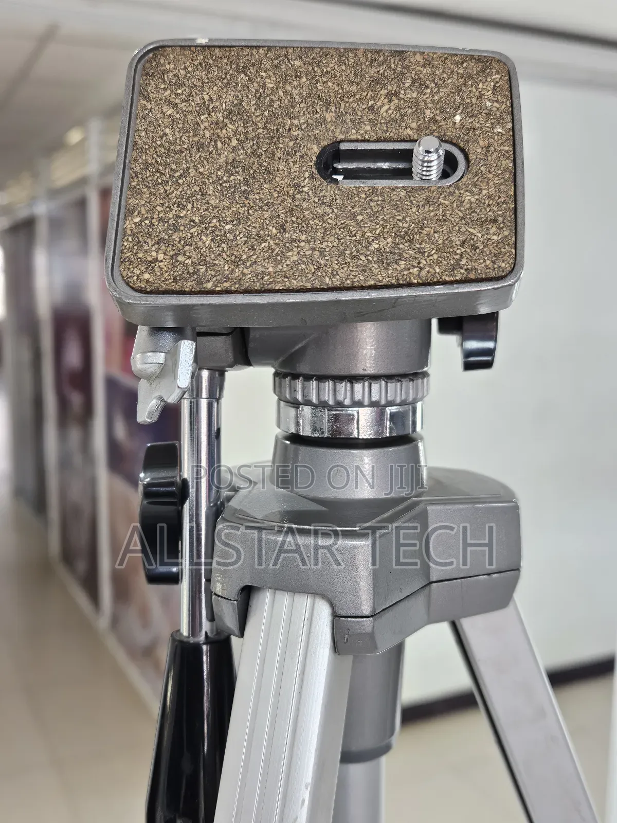 Velbon Ve-3 Professional Aluminum Tripod