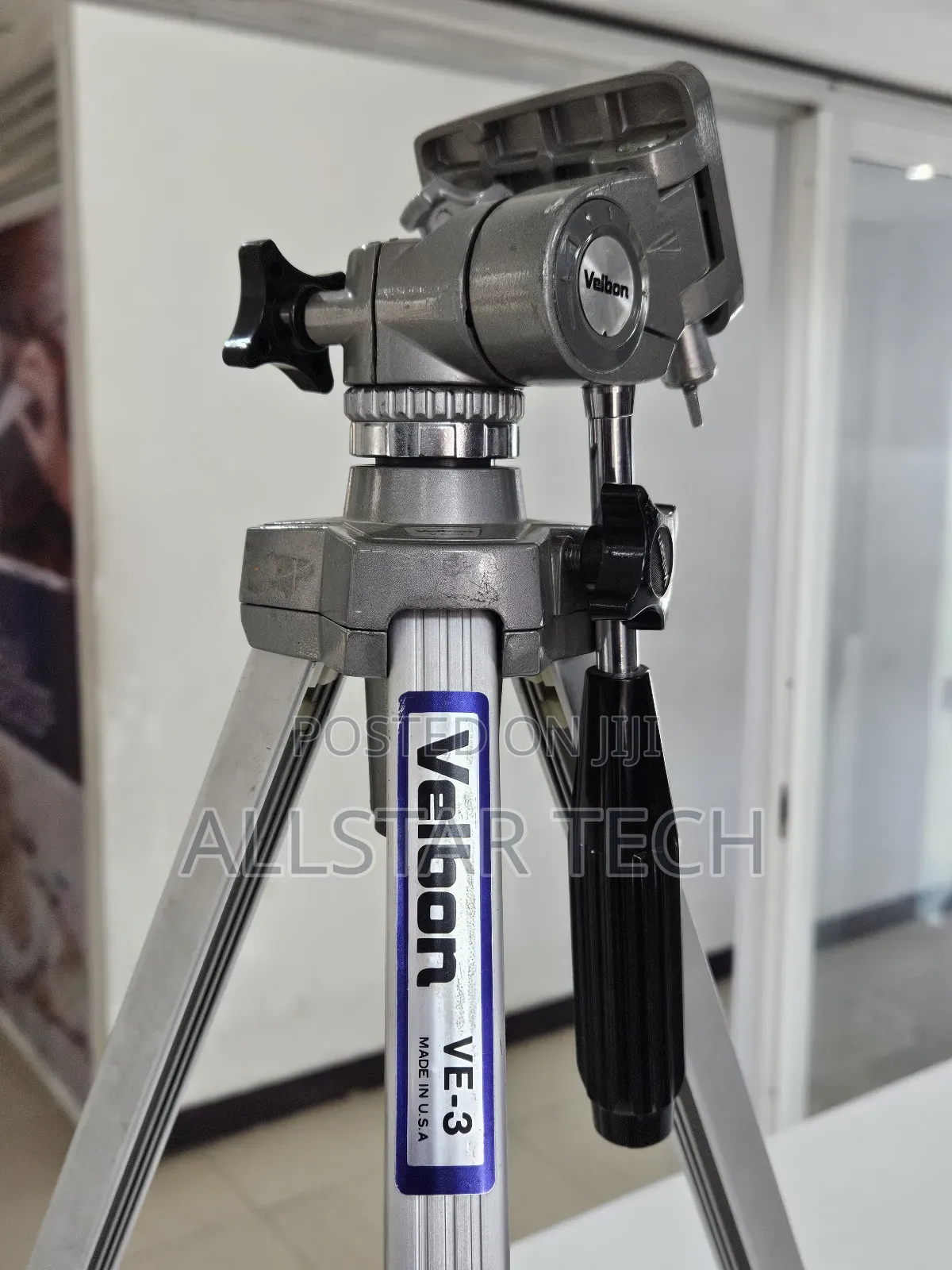Velbon Ve-3 Professional Aluminum Tripod