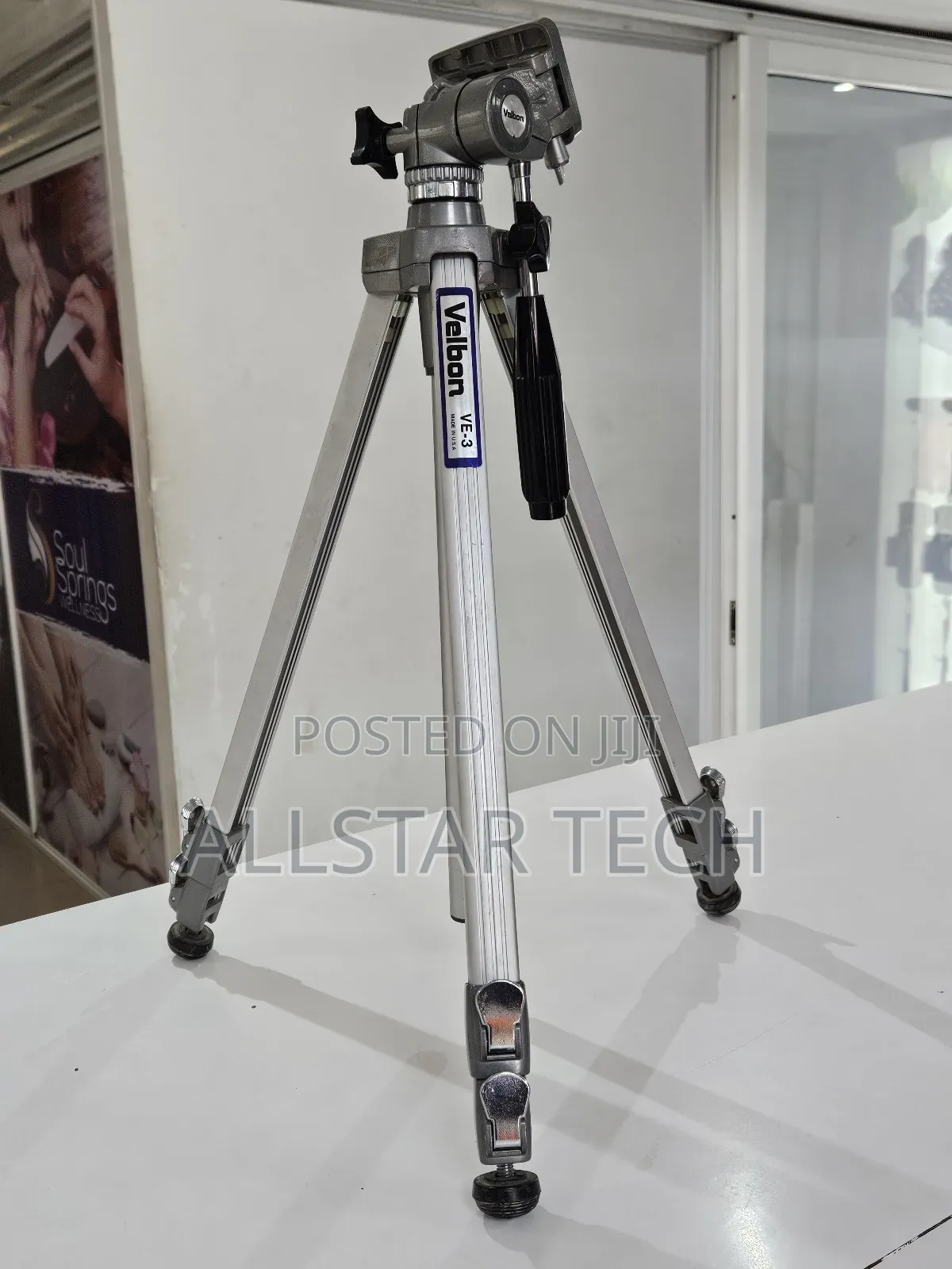 Velbon Ve-3 Professional Aluminum Tripod