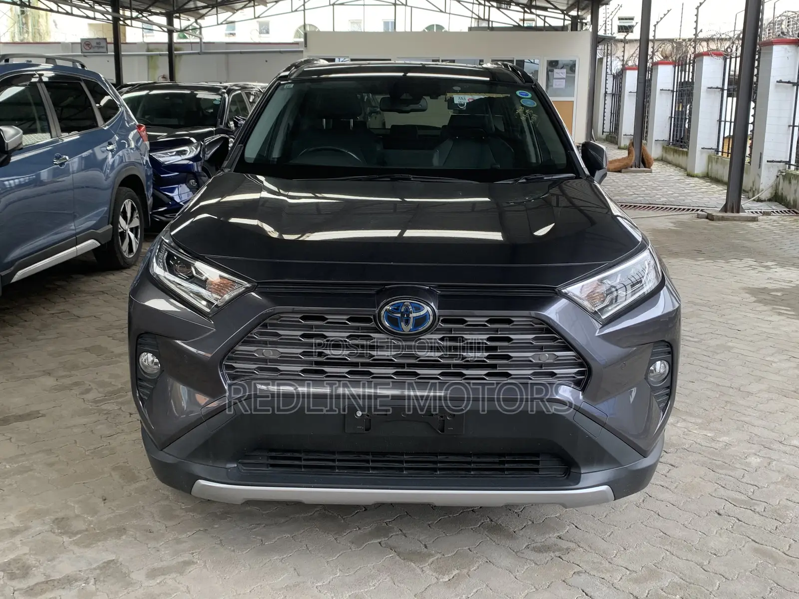 Toyota RAV4 Hybrid 2020 Gray