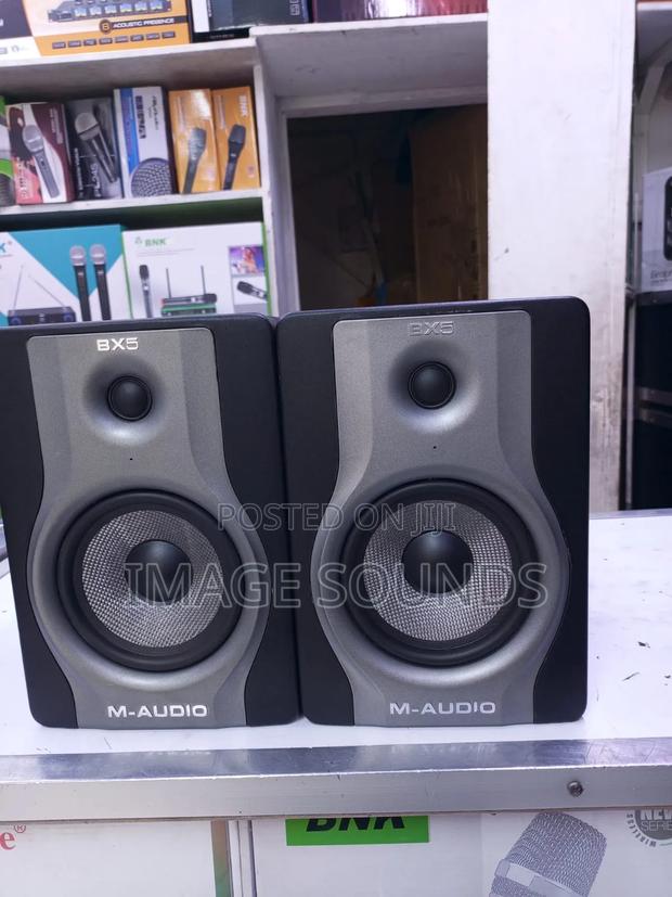 M-Audio Bx5 Carbon Studio Speaker - main view
