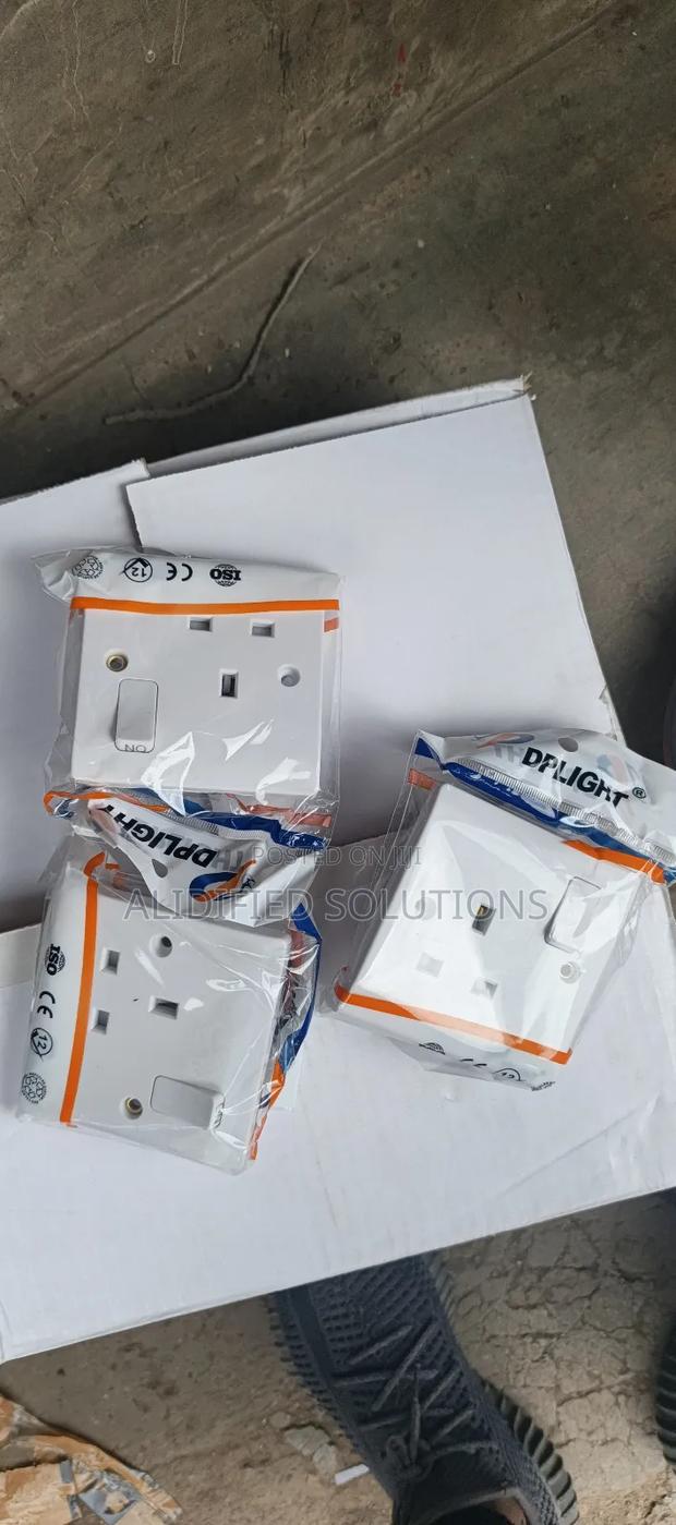 Dplight Single Socket 13a - main view