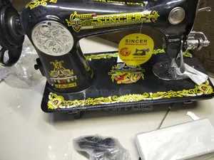 Available Singer Sewing Machine / Sewing Machine