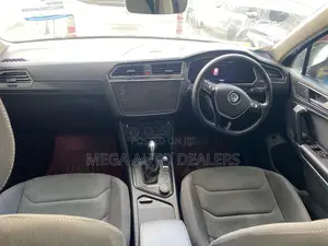 Volkswagen Tiguan 2019 Black