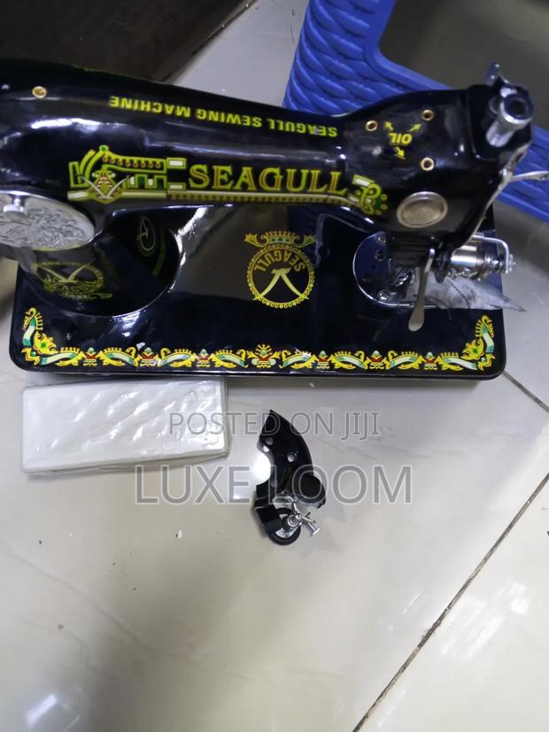Seagull Sewing Machine - main view