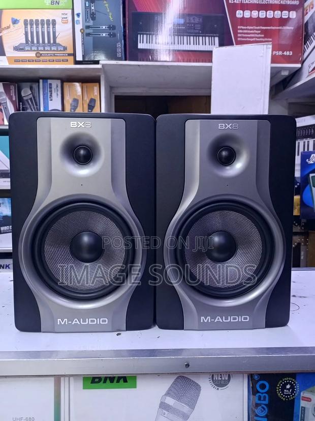 Bx8 Carbon M- Audio Studio Mixer - main view