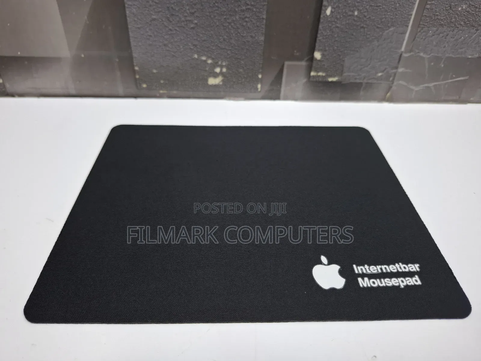 Internetbar H-2 Apple Mouse Pad