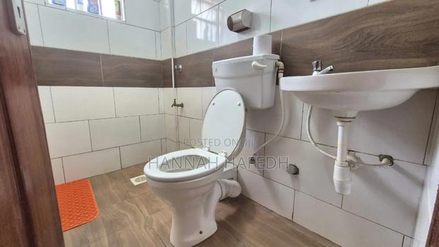 Airbnb One Bedroom, Kamakis Eastern Bypass - thumbnail 5