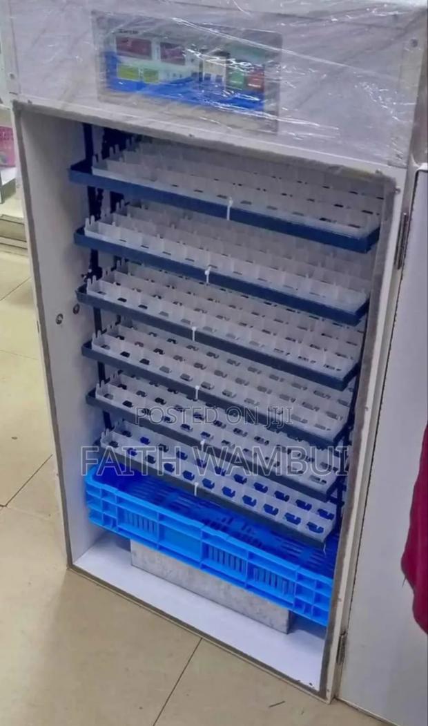 Egg Incubator Machine/528 Egg Incubator Machine - main view