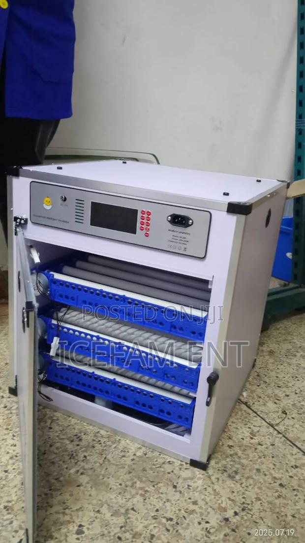 Ac/Dc Automatic Incubator/204 Eggs Automatic Incubator - main view