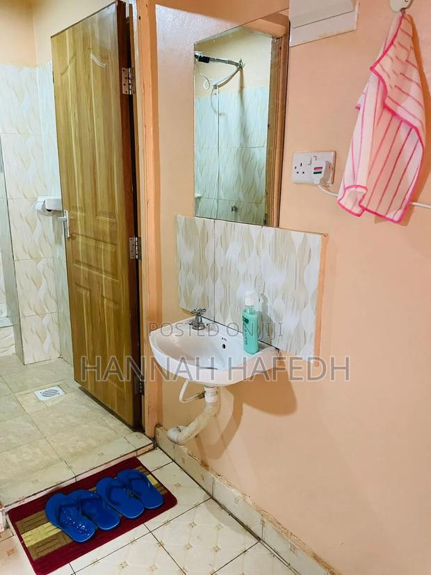 Cute One Bedroom Airbnb in Kamakis - thumbnail 9