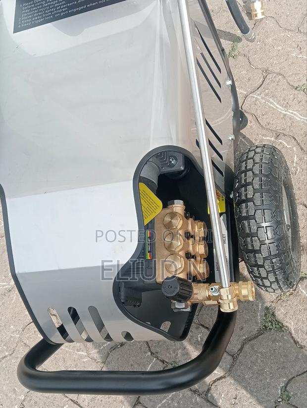 Single Phase Hisaki Pressure Washer 3450psi - thumbnail 3