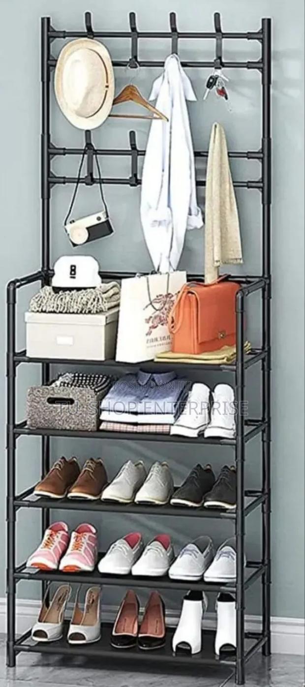 Shoe Rack With Hunger