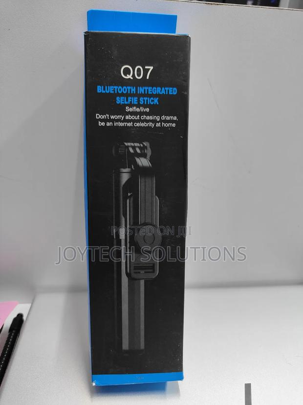 Tripod Q07 Bluetooth Integrated Selfie Stick