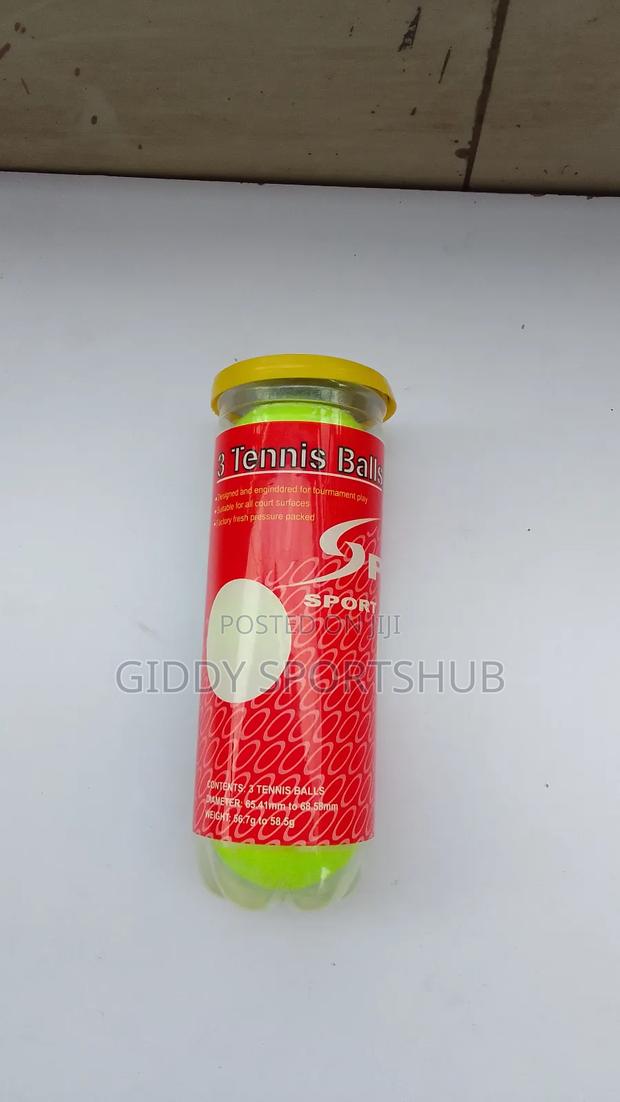 Competition Lawn Tennisballs - main view