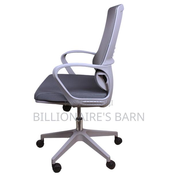 Grey Ergonomic Mesh Office Chair - thumbnail 3