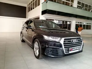 Audi Q7 2016 Black