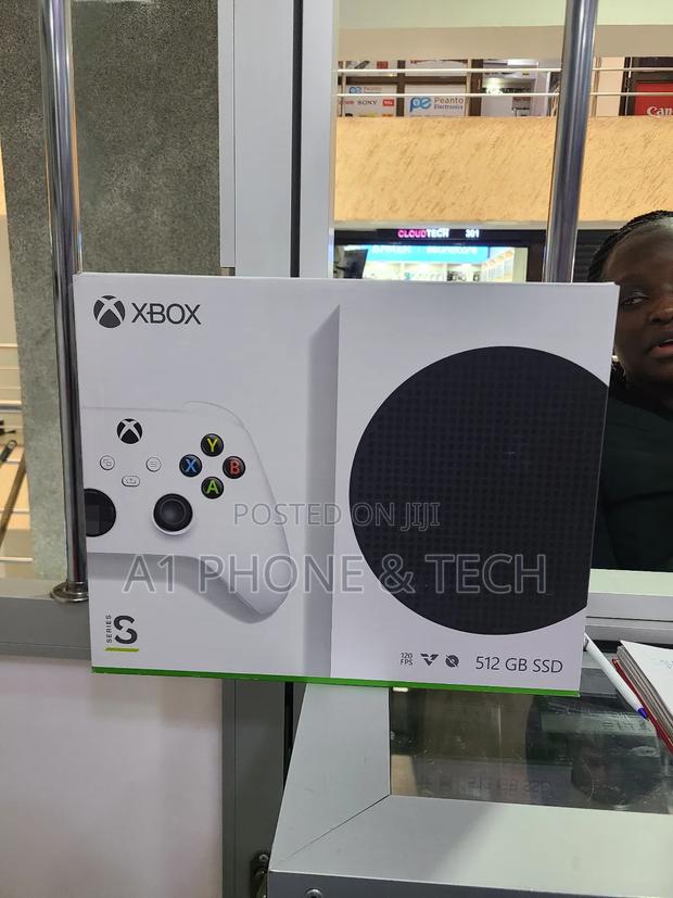 Microsoft Xbox Series S - thumbnail 3