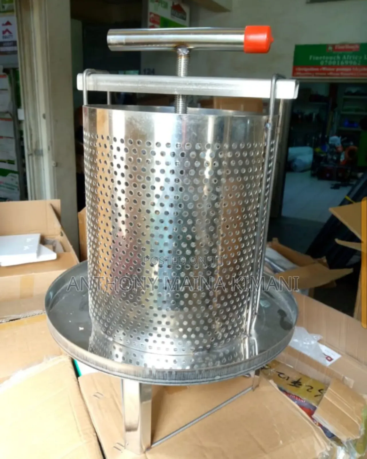 Honey Presser