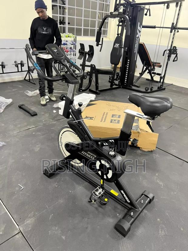Home Workout Spinning Bike With Strong Frame