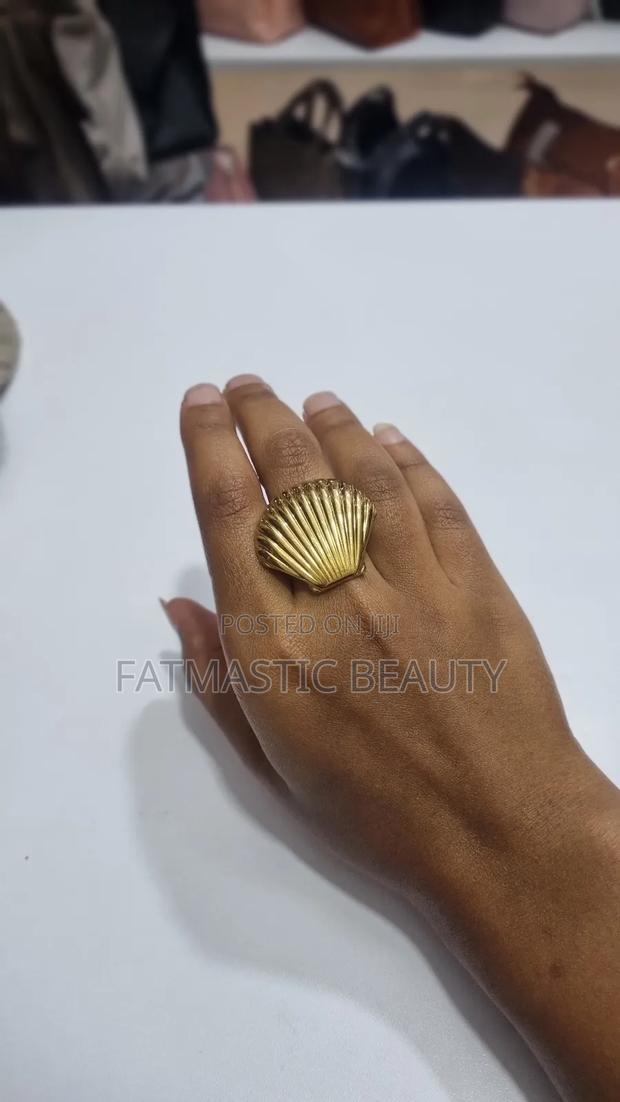 Chunky Gold Ring - thumbnail 2