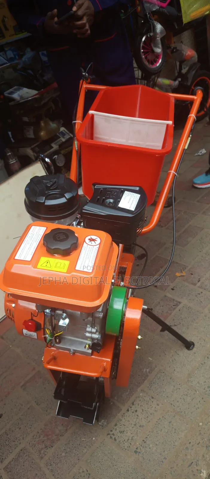 Seed Planter/Petrol Driven Machine