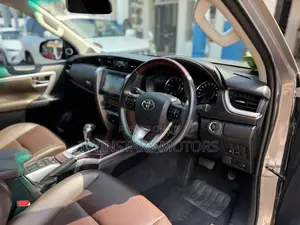 Toyota Fortuner 2.8 D AWD 2018 Gray