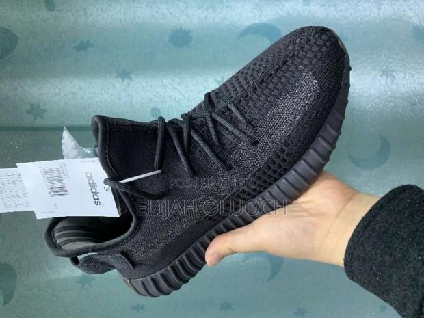 Yeezy Boost 350 Sizes 39-45 - main view