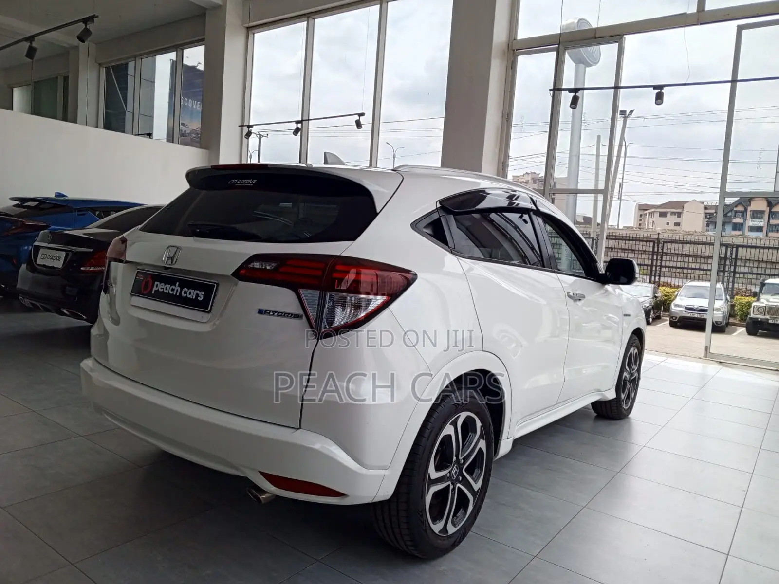 Honda Vezel 1.5 Hybrid 2WD 2016 White