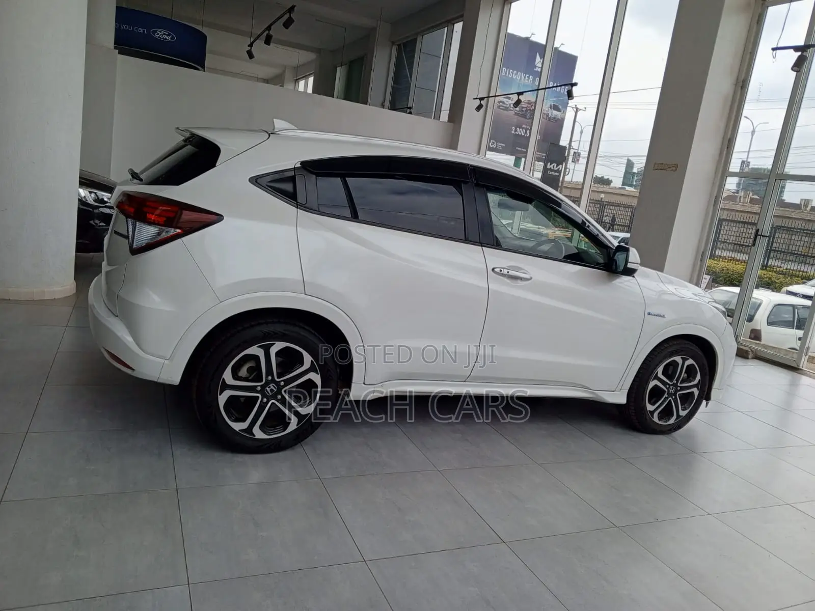 Honda Vezel 1.5 Hybrid 2WD 2016 White
