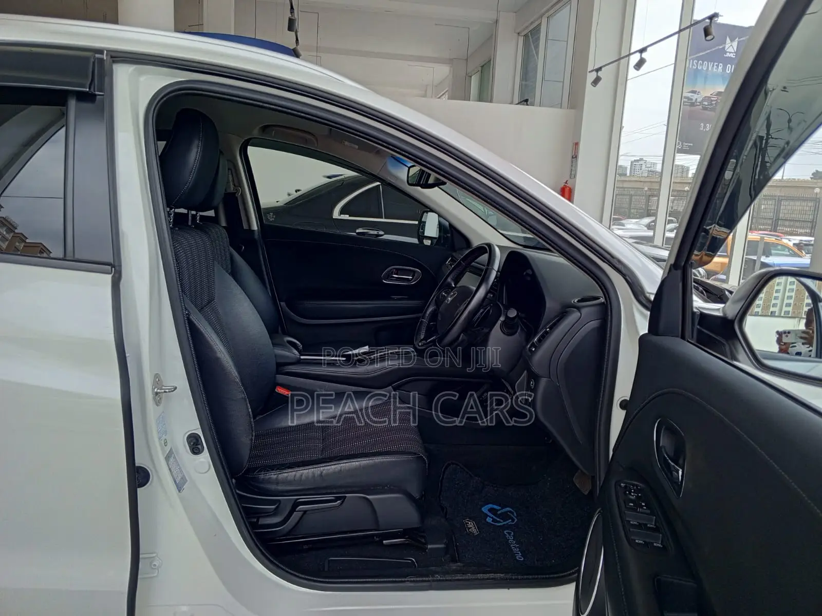 Honda Vezel 1.5 Hybrid 2WD 2016 White