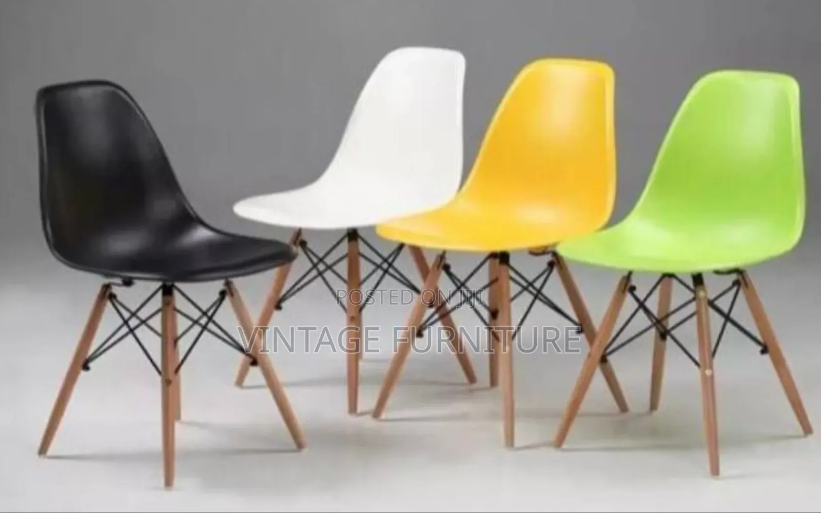 Eames Chairs Q009<>M