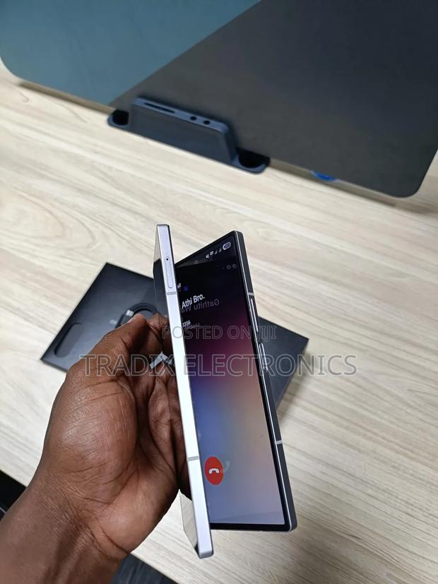 Samsung Galaxy Z Fold6 256 GB Silver - thumbnail 4