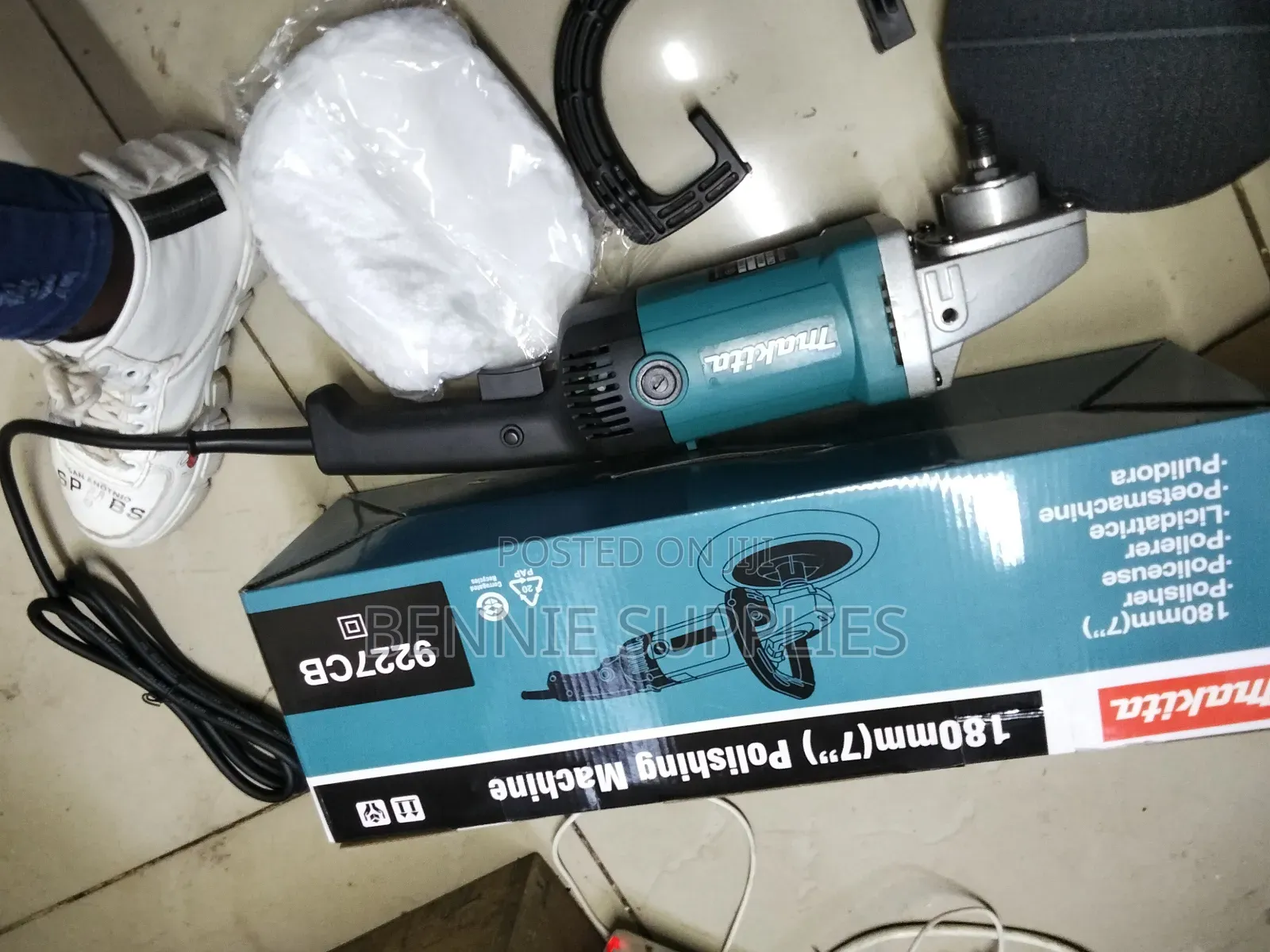 Available Makita Angle Polisher