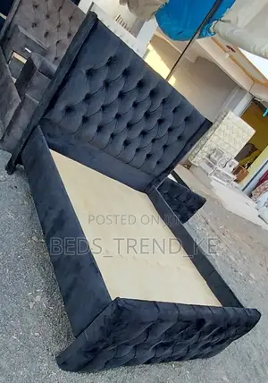 Black Chester 5 by 6 Bed