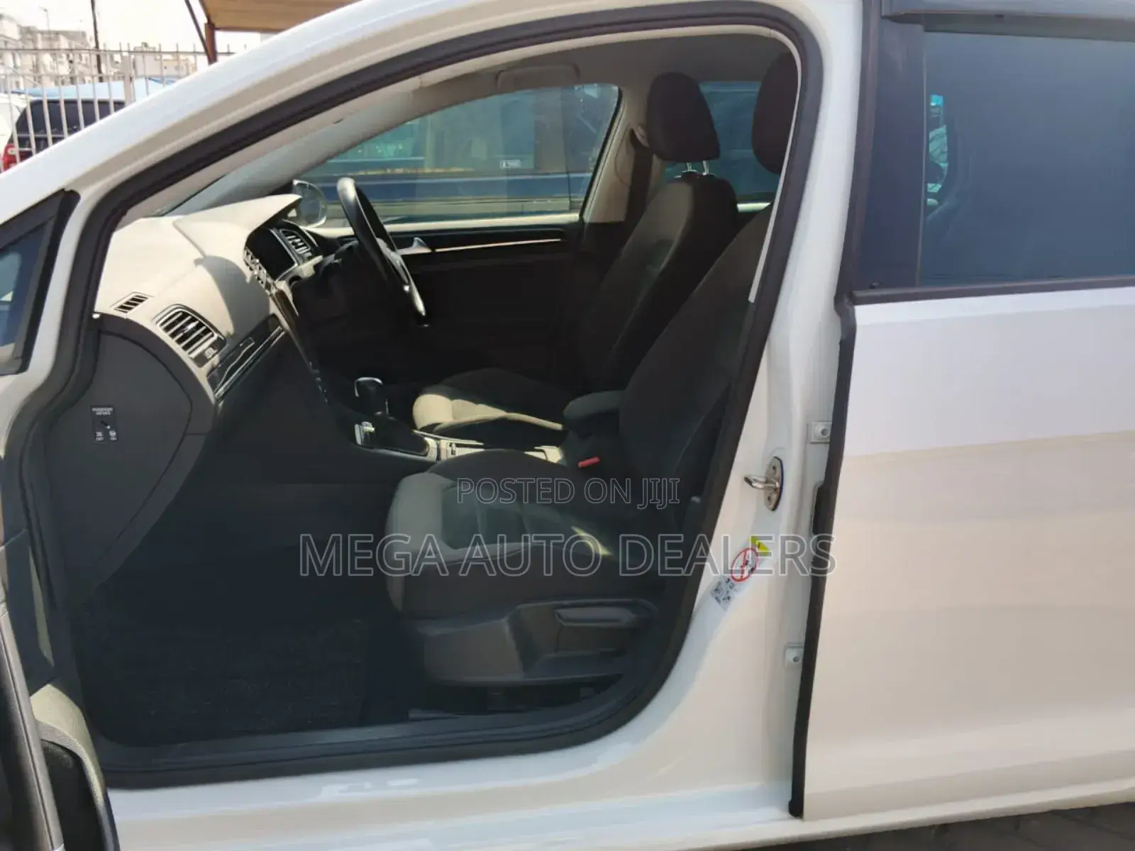 Volkswagen Golf 2018 White