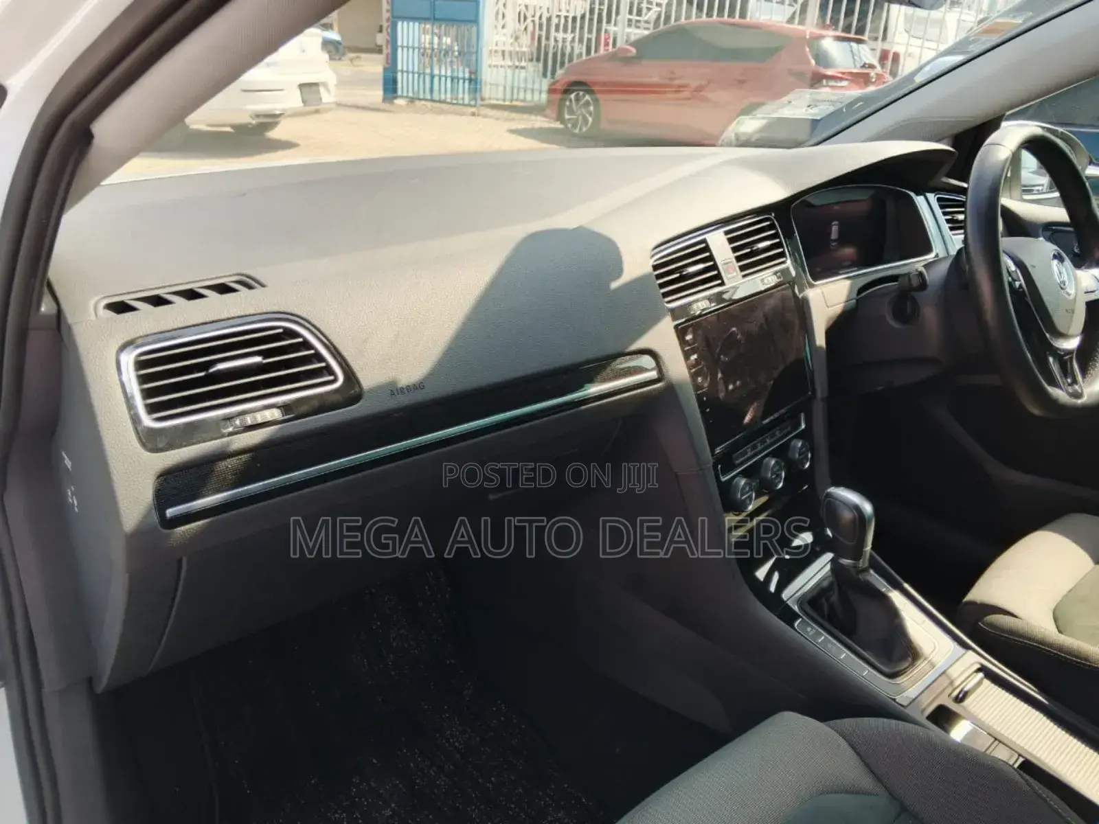 Volkswagen Golf 2018 White