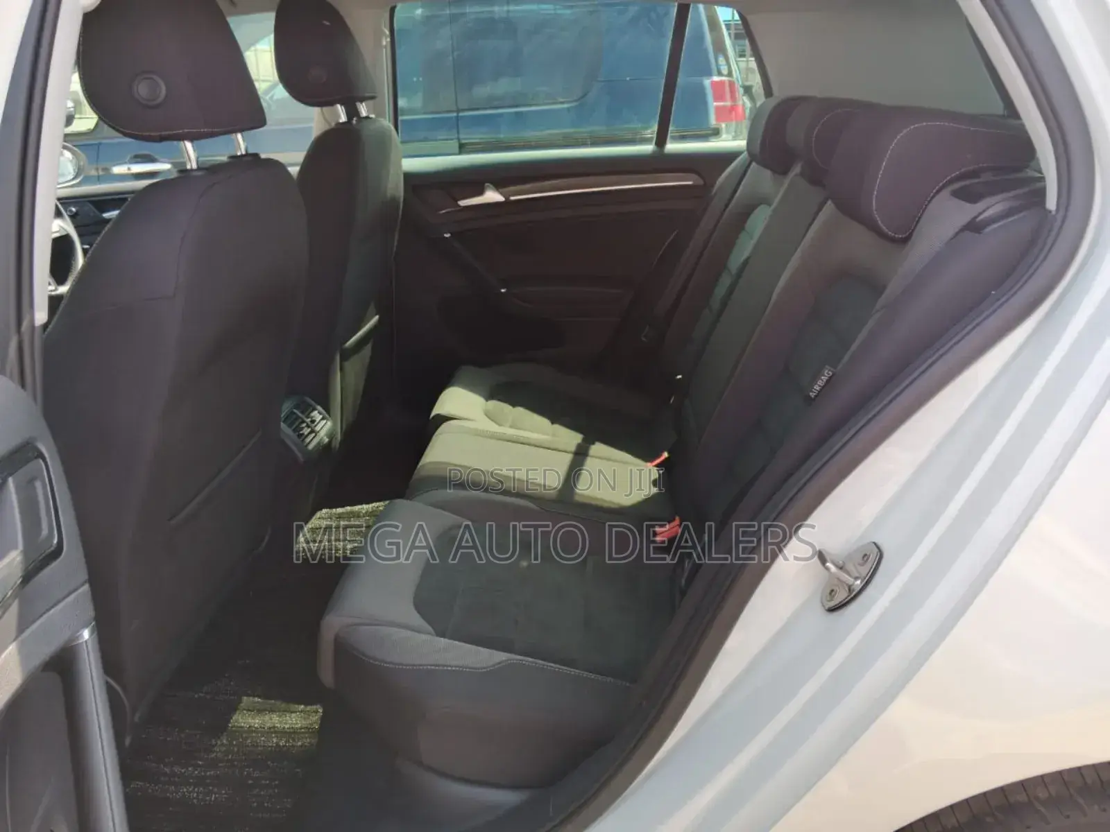 Volkswagen Golf 2018 White
