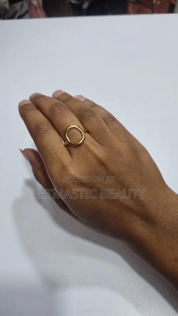 Minimal No Fading Ring - main view
