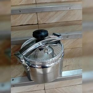 Nunix - 7litres Manual Pressure Cooker - thumbnail 2