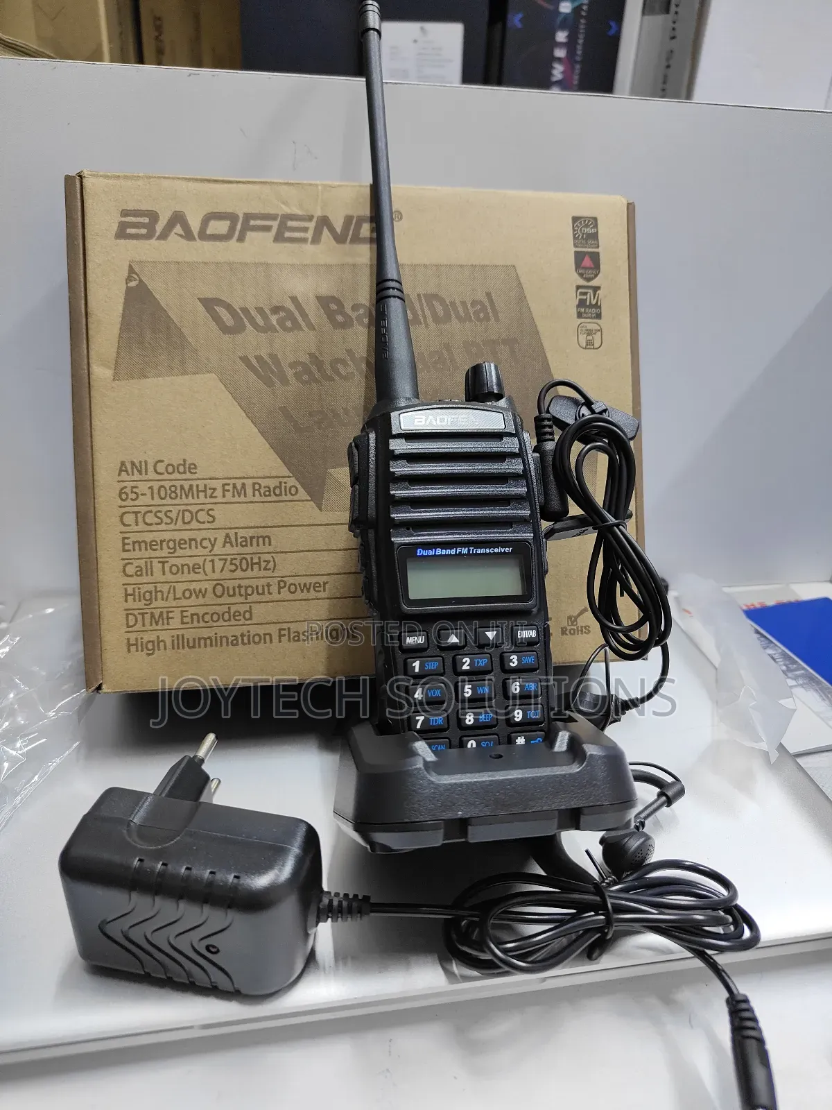 Long-Range Uv 82 Walkie Talkie
