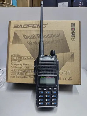 Long-Range Uv 82 Walkie Talkie