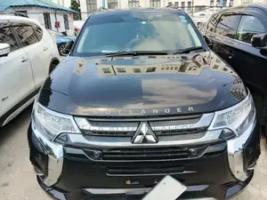 Mitsubishi Outlander 2016 Black