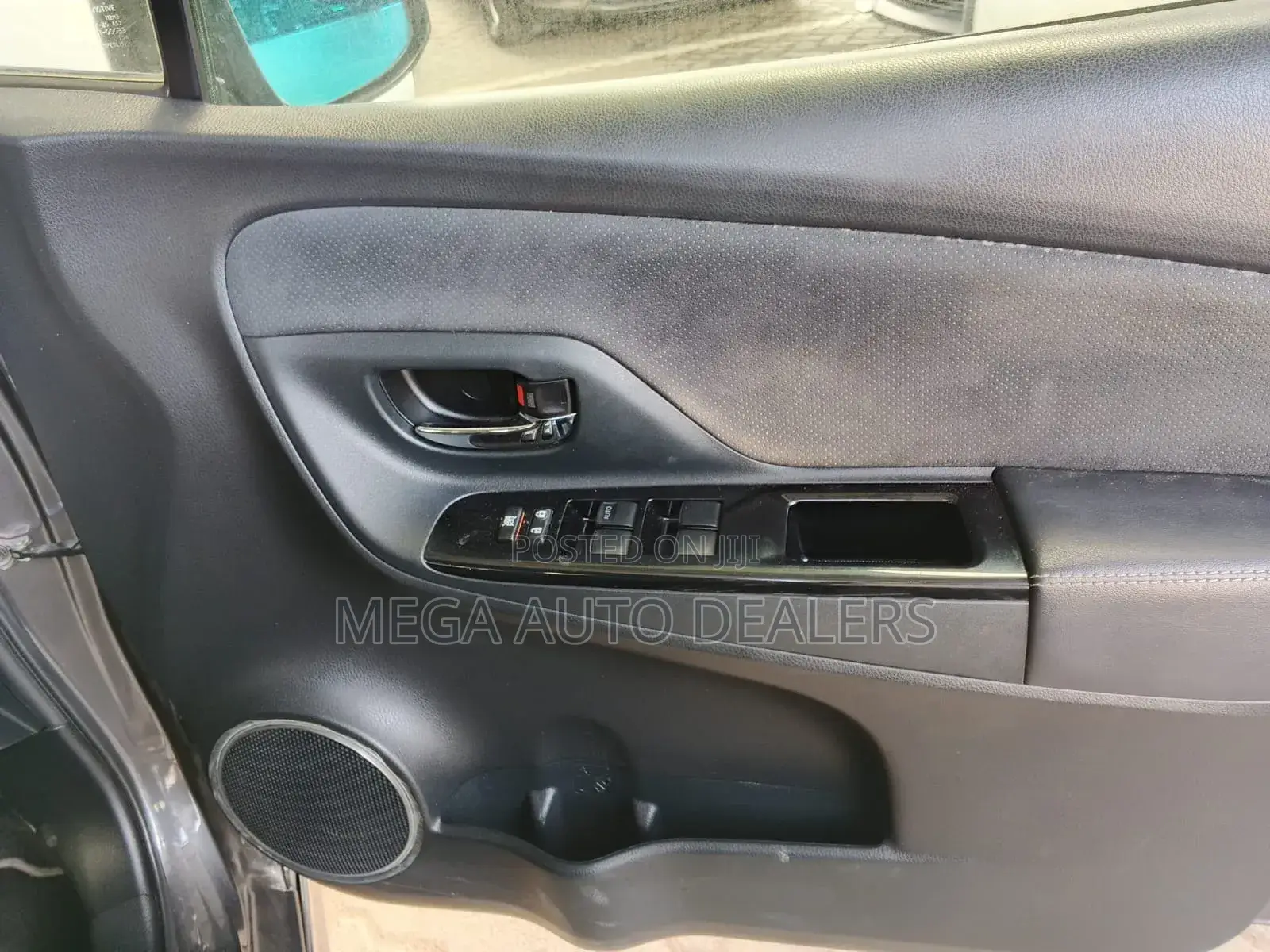 Toyota Vitz 2018 Black