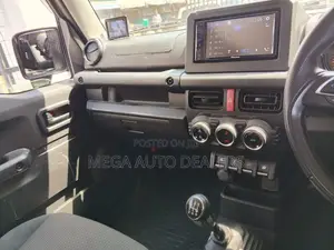 Suzuki Jimny 2019 Green